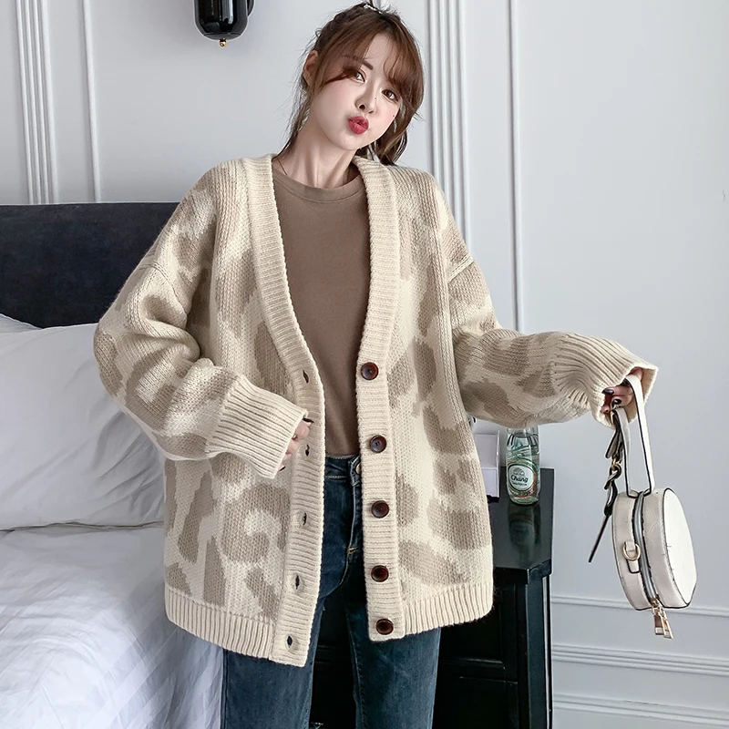 

Cardigan Women Leopard Print Knitted Sweater Loose Outer Wear Tops Autumn And Winter Retro Japanese Style V Neck Thicken Sweater