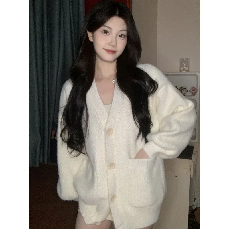 Женский утепленный свитер средней длины свободный трикотажный топ с V-образным