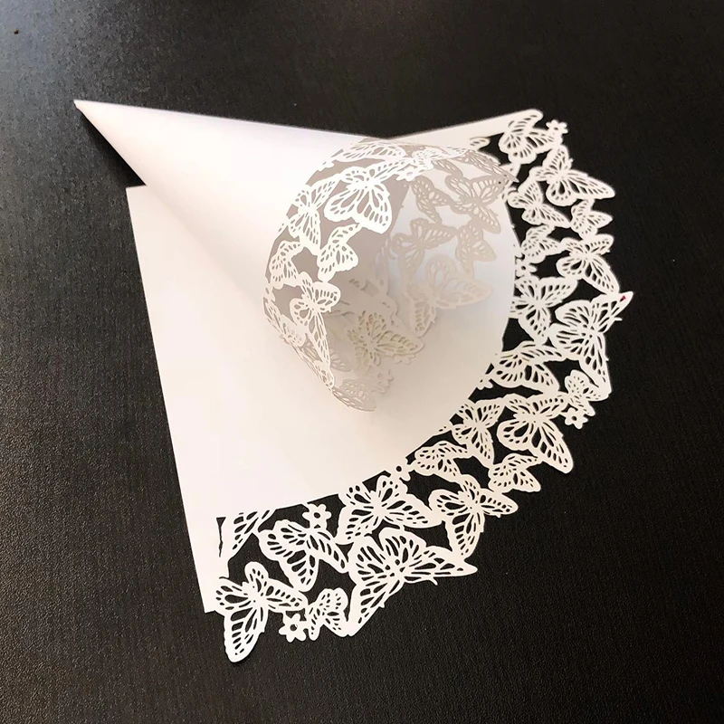 

20pcs Wedding Confetti Diverse Lace Paper Petals Candy Placed Natural White Confetti Cones For Wedding Party Decoration