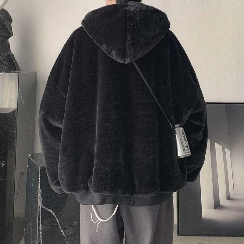 Короткая стильная женская парка с капюшоном двухсторонняя теплая из овечьей