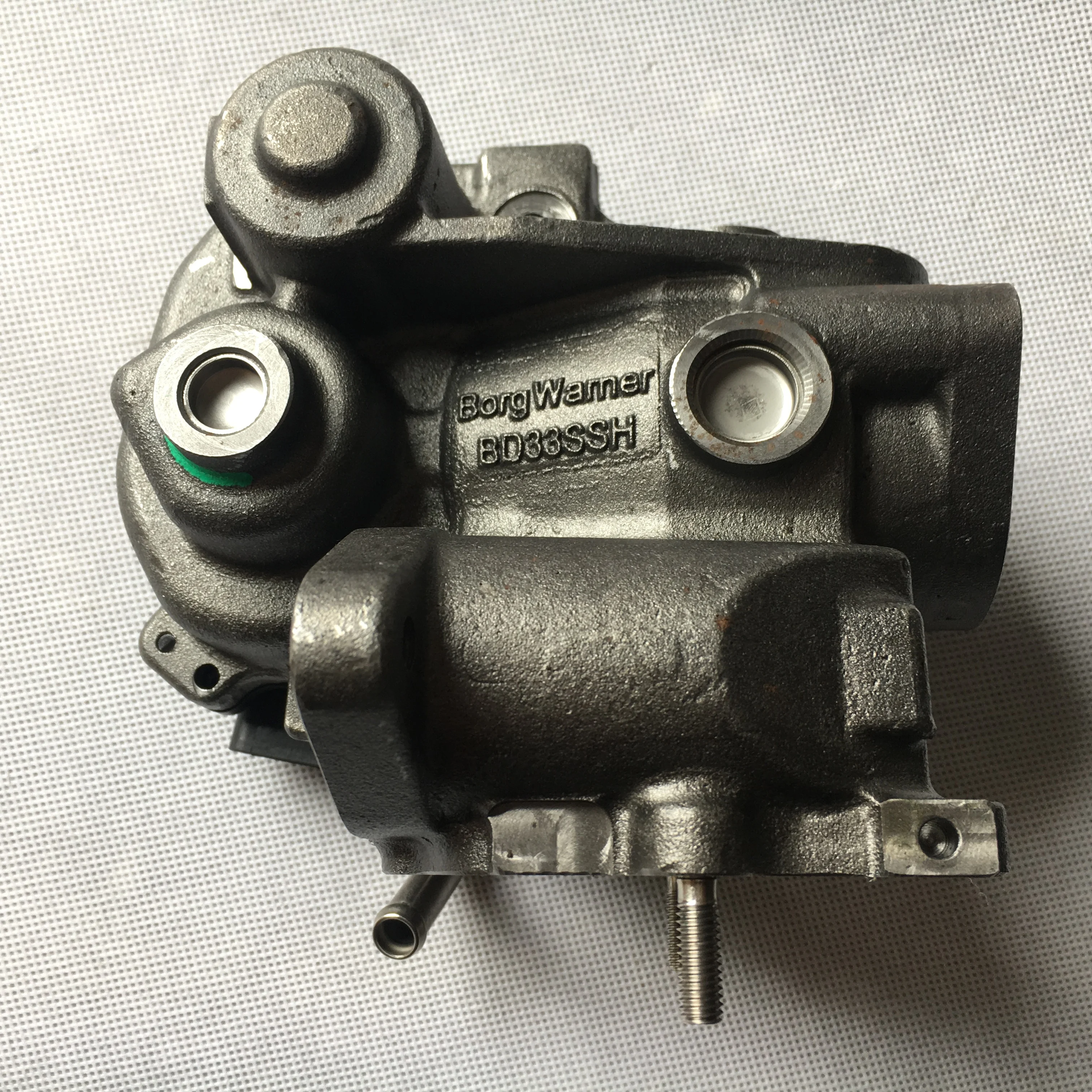 

ISF2.8 ISF3.8 EGR Valve 5405025 5342275 5310392 5288183 5266683 5262730