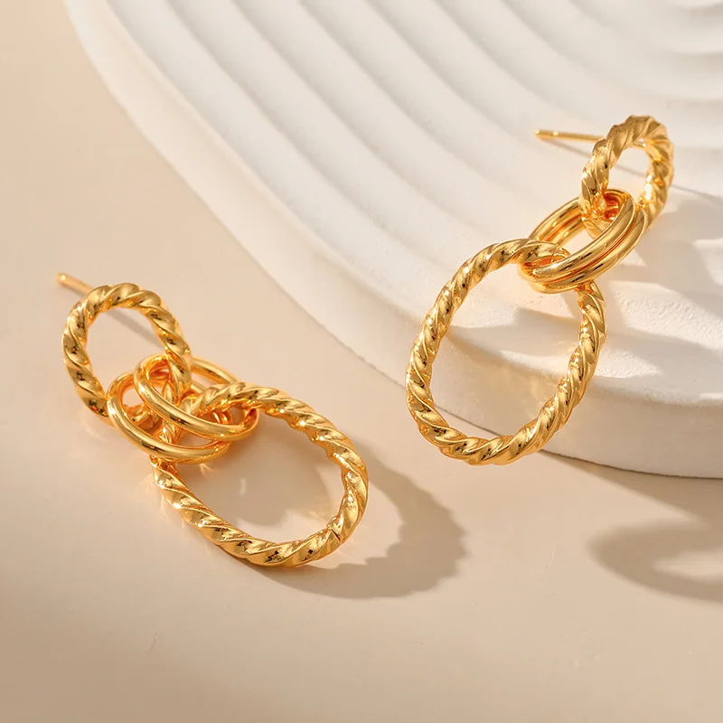 

French Luxury Threaded Circle Earrings Vintage Metal Gold Earrings Simple Design Sense Long Earrings Women's Fashion Jewelry New