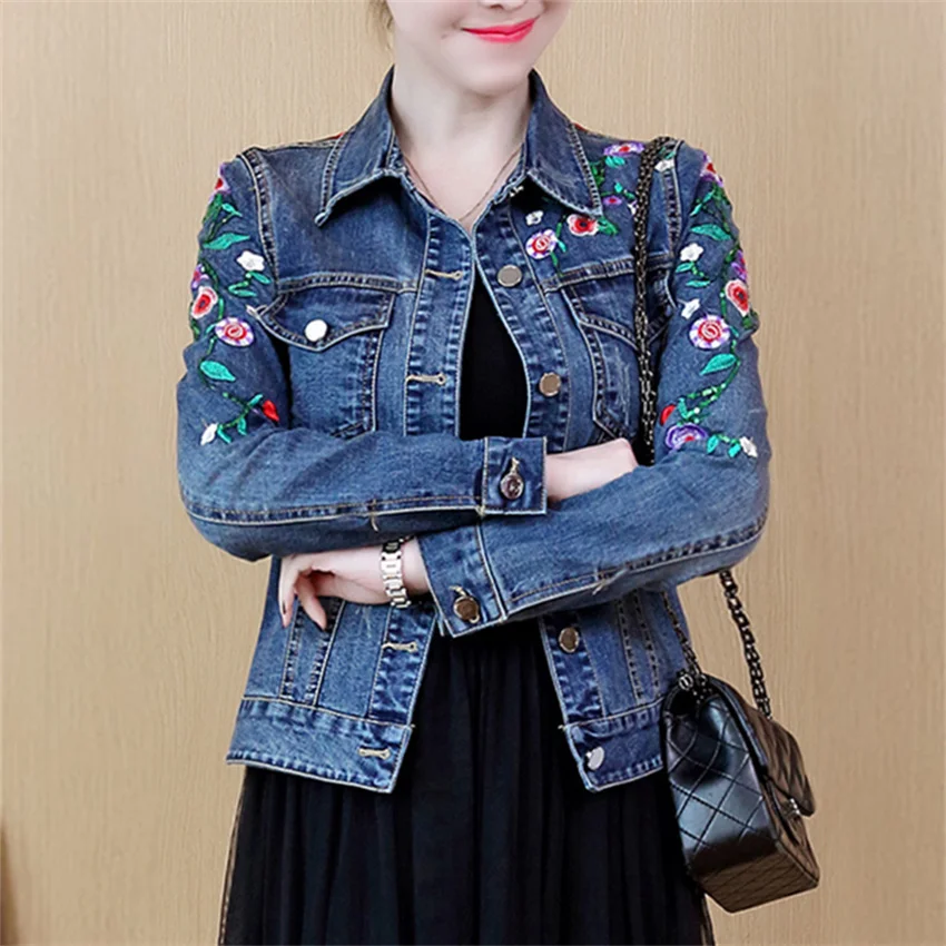 

2023 New Fashion Women Blue Denim Jackets Slim Female Cowboy Coat Wears Big Size S-3XL Girl Short Embroidery Coats Outwear W2115