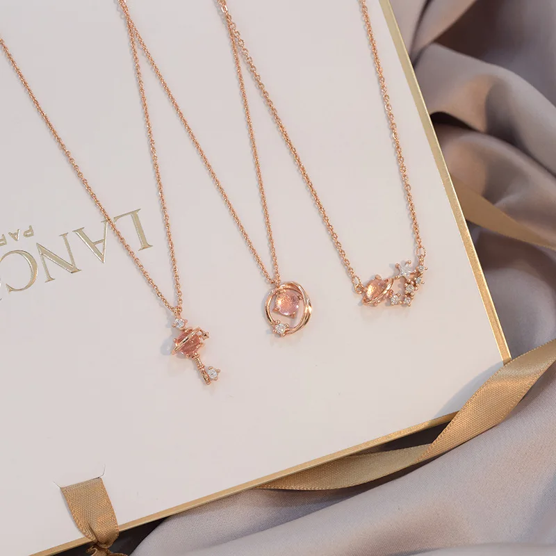 

Fashion New Pink Starry Sky Key Necklace Female Simple Versatile Fashion Elegant Jewelry Gifts Custom Jewelry Party Gifts