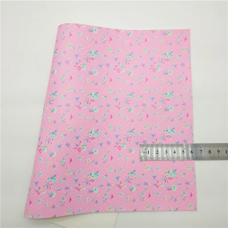 Радужная розовая блестящая кожа искусственная с цветочным принтом из