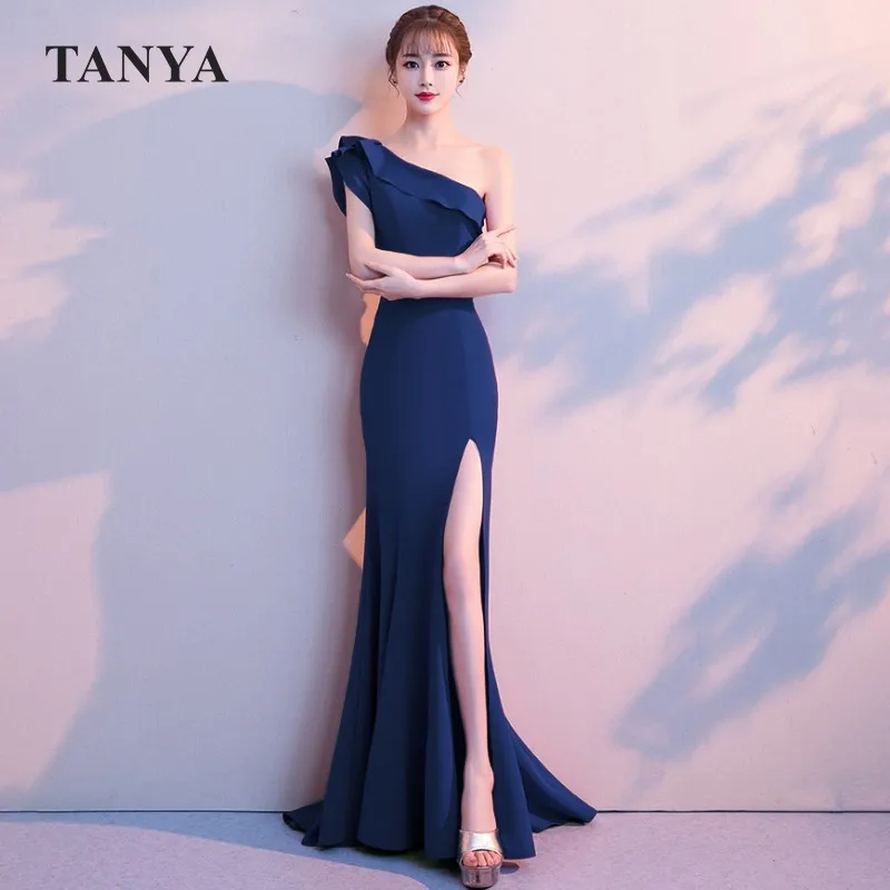 Скромные SimpleWhite платья подружек невесты Русалка одно плечо Сплит оборки рукава