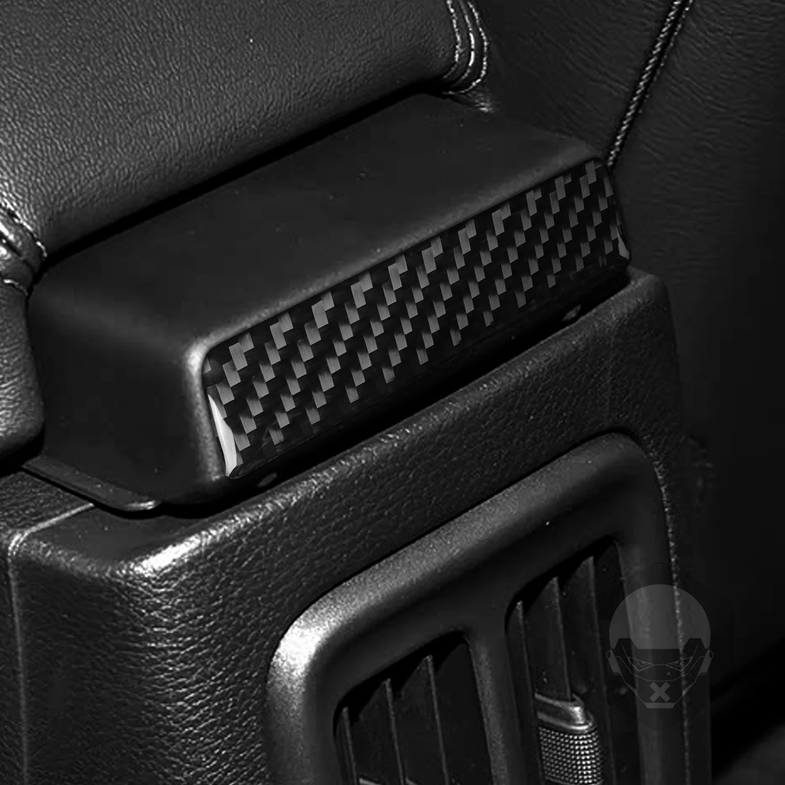 Фото Наклейка из углеродного волокна для Jeep Compass 2018-2021, наклейка на верхнюю панель воздуховода заднего сиденья, наклейка на панель воздуховода, аксессуары для интерьера автомобиля №2