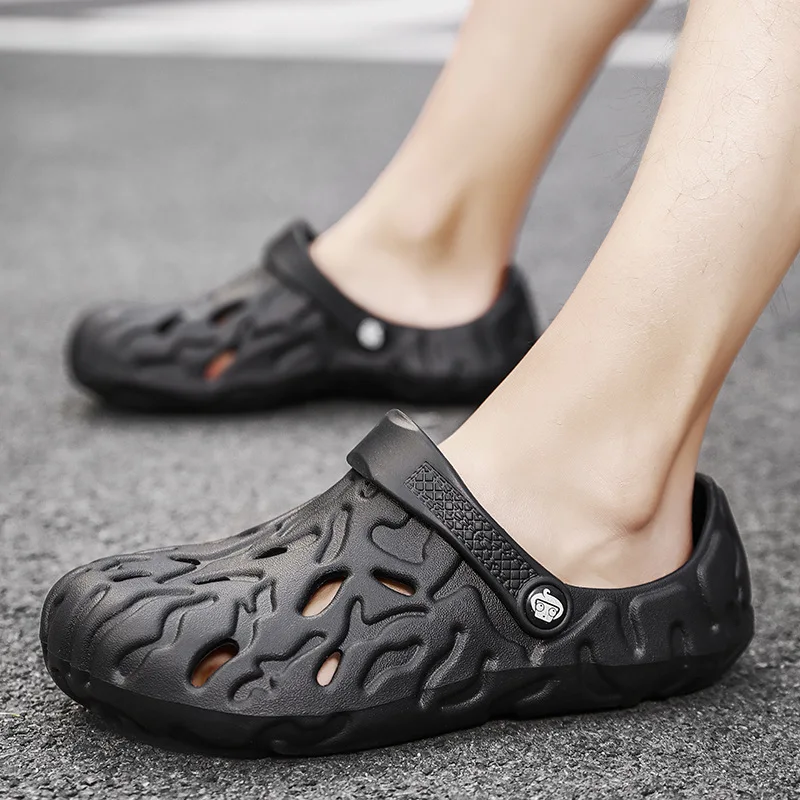 

Cros Unisex Hole Shoes Women Sandals Non-slip Summer Women Sandals Hollow Out Soft Platform Men Clogs Flip Flops Slippers Beach