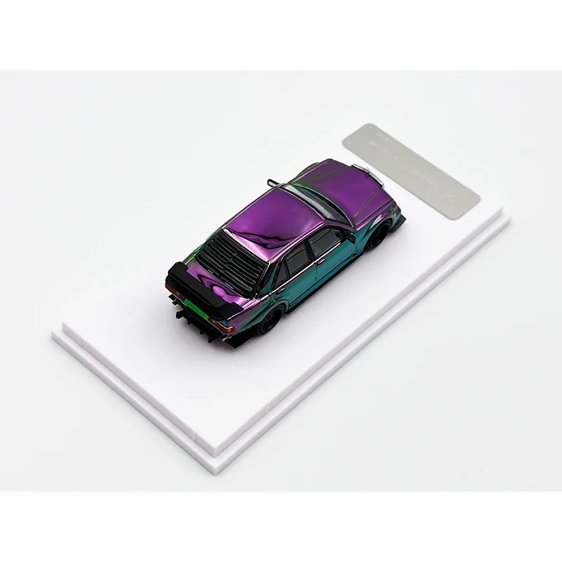 1:64 DCM 190E W201 EVO II Модифицированная красная гальванизированная литья под давлением