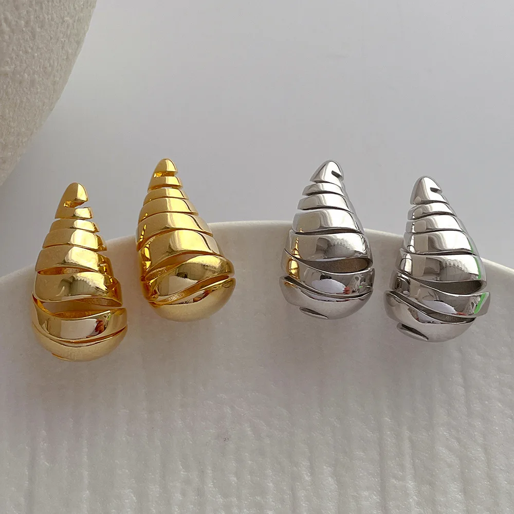 

Europe and America Metal Hollow Out Water Drop Earrings for Women Simple Fashion Stud Earrings Ms Daily Accessories Jewelry