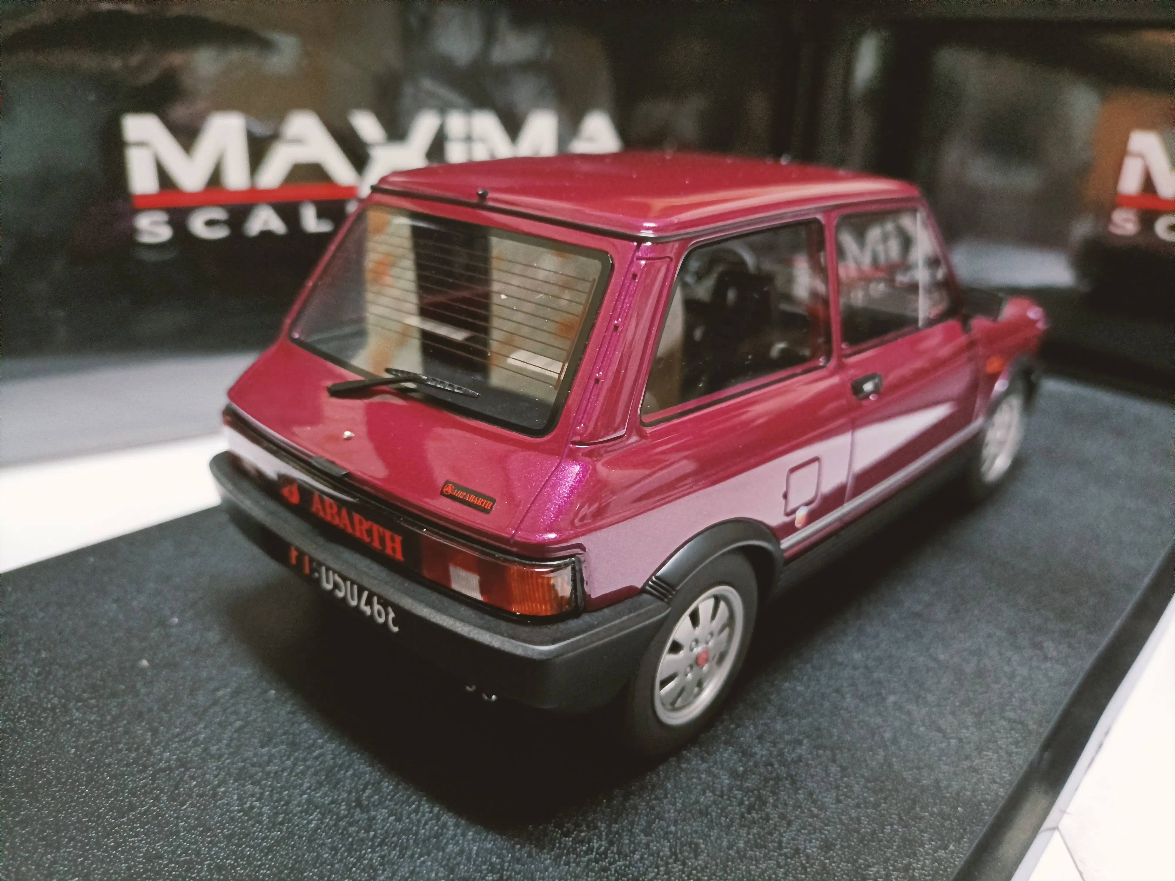 Фото MAXIMA 1:18 Autobianchi A112 1984 г., имитация ограниченной серии, полимерная металлическая статическая модель автомобиля, игрушка в подарок №4