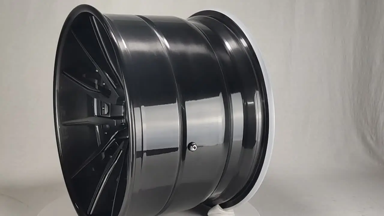 

Кованое колесо