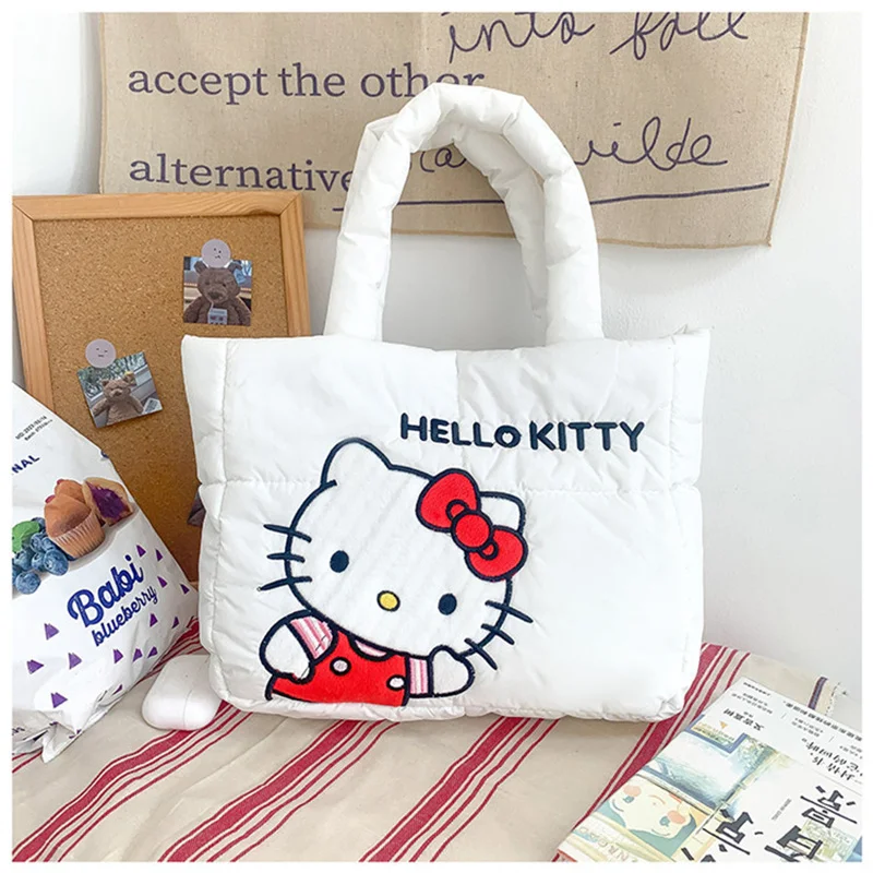 Пуховая сумка Sanrio вместительная на плечо с рисунком коричного цветка My Melody для