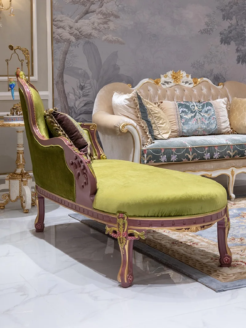 Маленькая гостиная из цельного дерева ириска диван вилла спальня зеленый