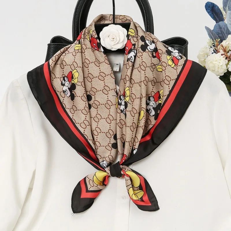 

Disney's New Fashion Mickey Mouse Scarf Square Girls Outdoor Sunshade Sunblock Leisure Travel Fashion To Send Girlfriend