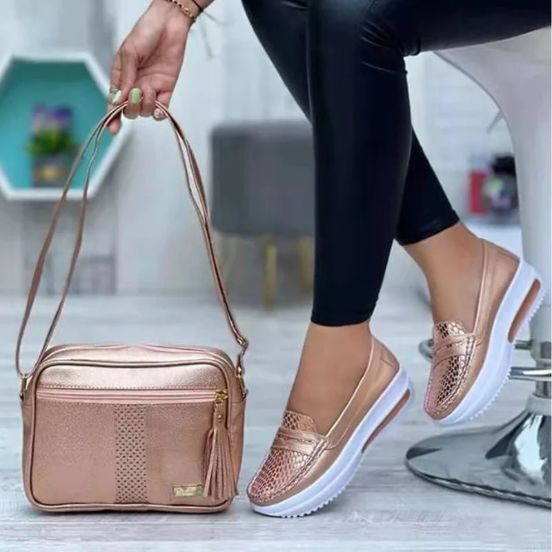 

2022 New Platform Moccasins Women Thick Sole Loafers Ladies Slip-on Comfort Walking Shoes in Rose Gold Color