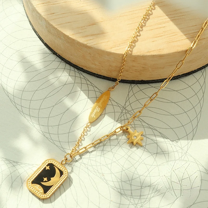 

Stainless Steel Star And Moon Square Design Brand Pendant Ladies Simple Necklace Gold Plated Ladies Gothic Jewelry Christmas