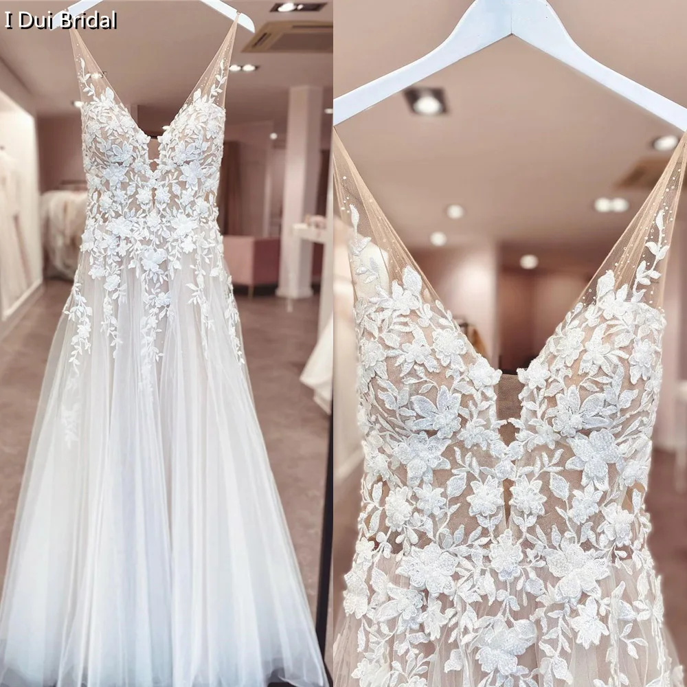 

A Line Sparkle Tulle Wedding Dress with Lace Appliques Crystal Beaded V Neck Bridal Gown Beach Trouwjurk Robe De Mariee
