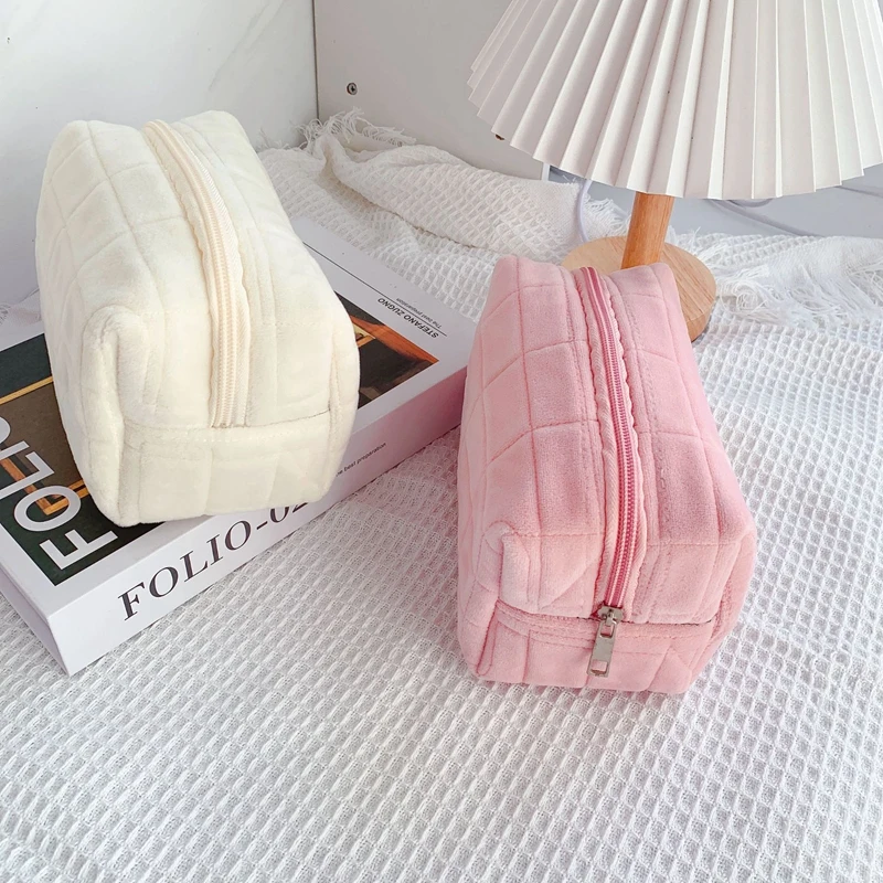 

Soft Plush Pencil Case For Students Large Capacity Fluffy Zipper Pen Bag Girls Women's Cosmetic Organizer Pouch Stationery