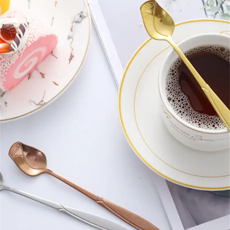 

Rose Petals Spoon Cute Long Handle Food Spoons Golden Coffee Stirring Spoon Drink Soup Ice Cream Coffeeware Kitchen Accessories