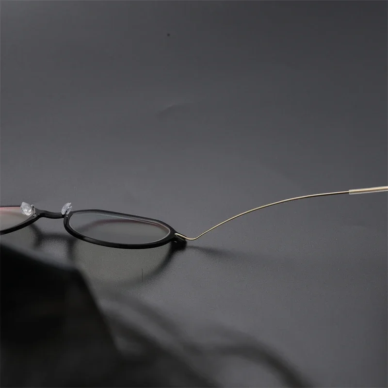 Оптические очки для женщин круглые Дания Linde 6582 титановые без винтов корейские