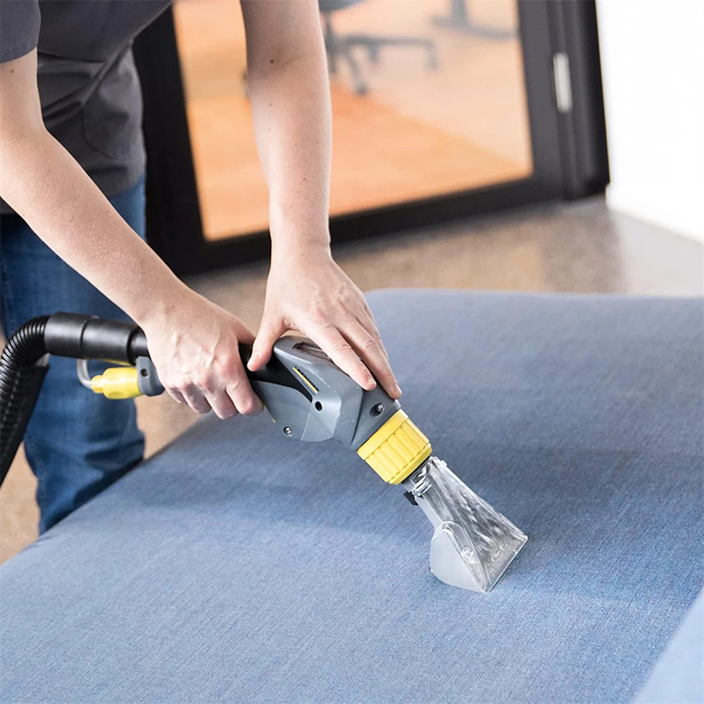 Фото Насадка для чистки обивки Karcher Puzzi 8/1 C, 10/1, 10/2 Adv, 30/4, 4.130-001, для пылесосов, для чистки ковров и салонов автомобилей №5