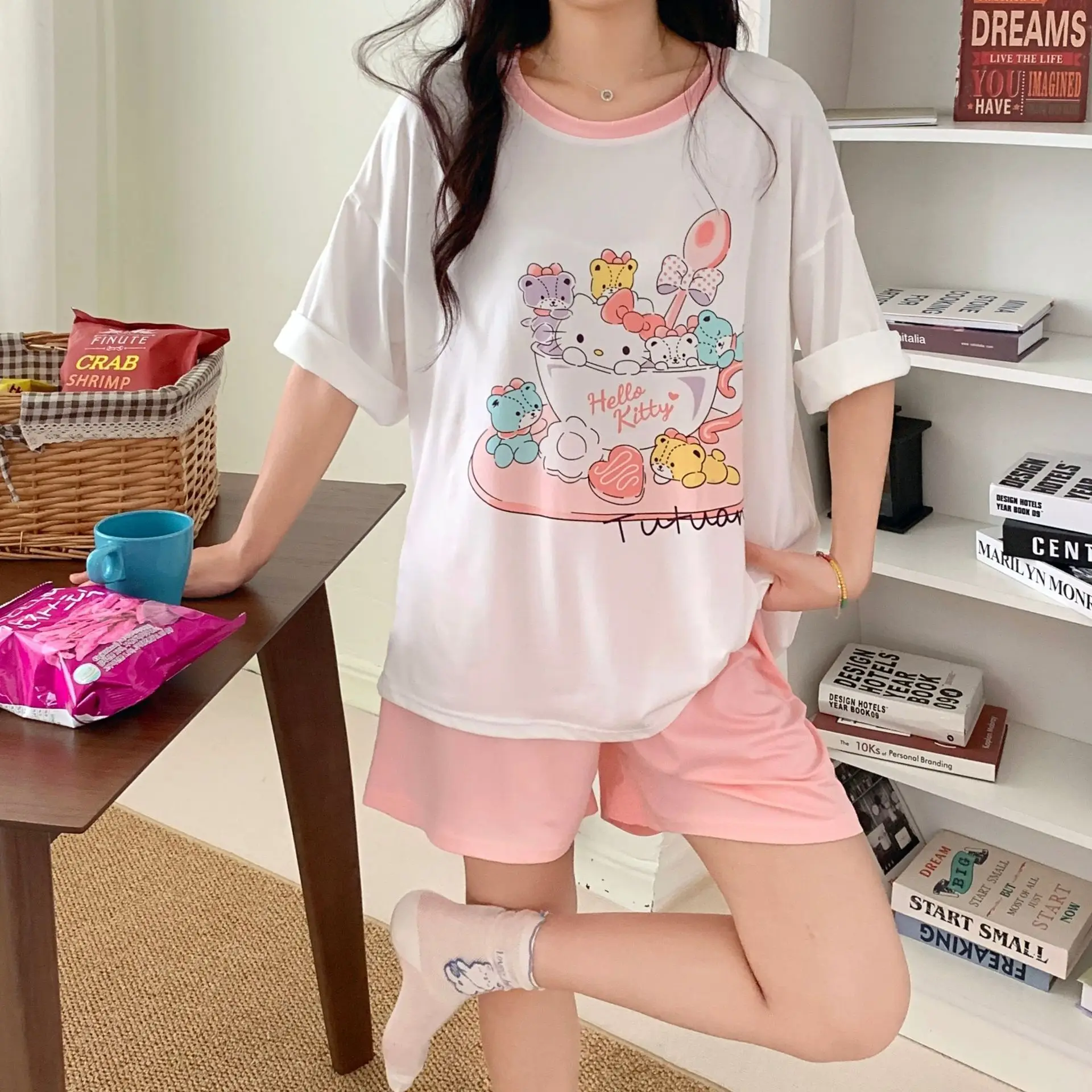 

Новинка, женская летняя Пижама Sanrio с Hello Kitty, тонкая летняя одежда из хлопка с коротким рукавом, с милым мультяшным котиком, летняя одежда для студентов