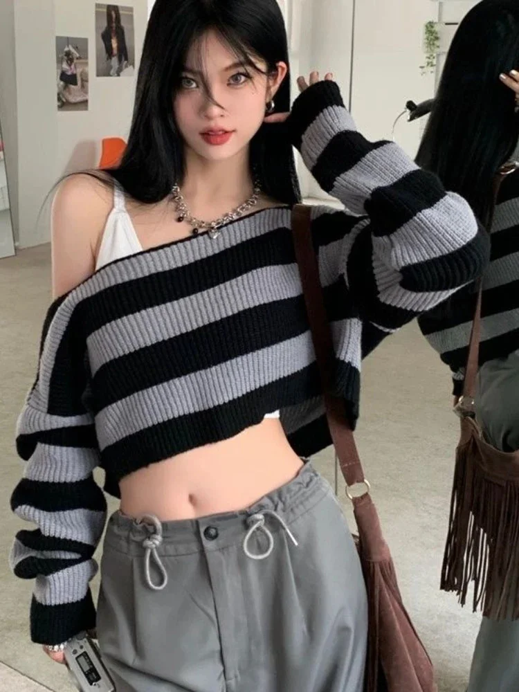 

Deeptown Y2K Vintage Cropped Sweater Women Harajuku Kpop Striped Knitted Pullover Retro Casual Knitwear Tops Grunge Jumper 2000s