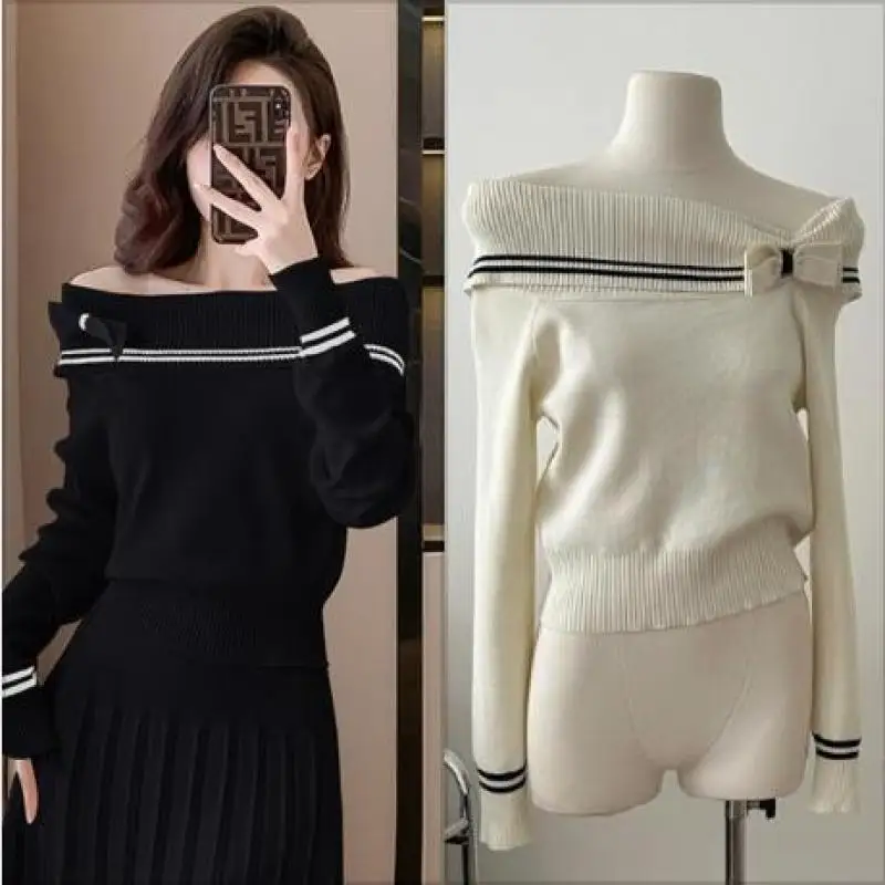 Женский трикотажный свитер с открытыми плечами и длинным рукавом