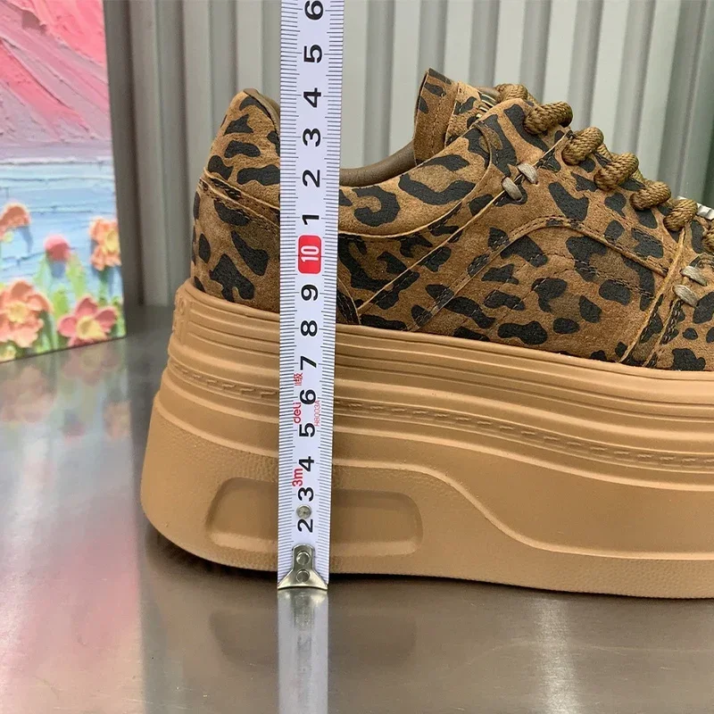 Кроссовки женские леопардовые