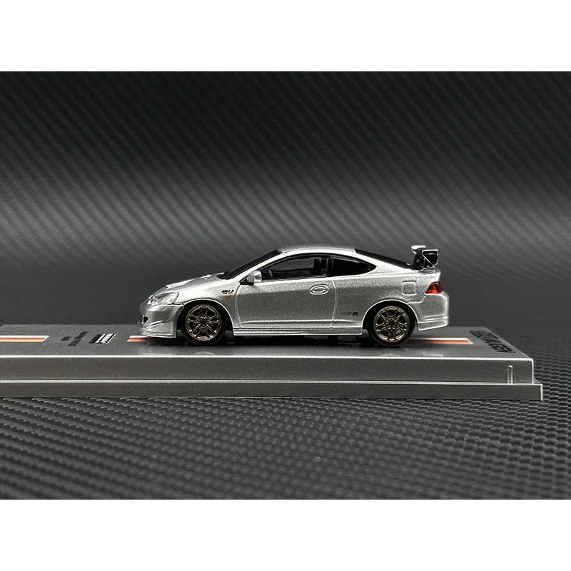 В наличии Integra DC5 Tarmac работает 1:64 коллекция литых под давлением моделей