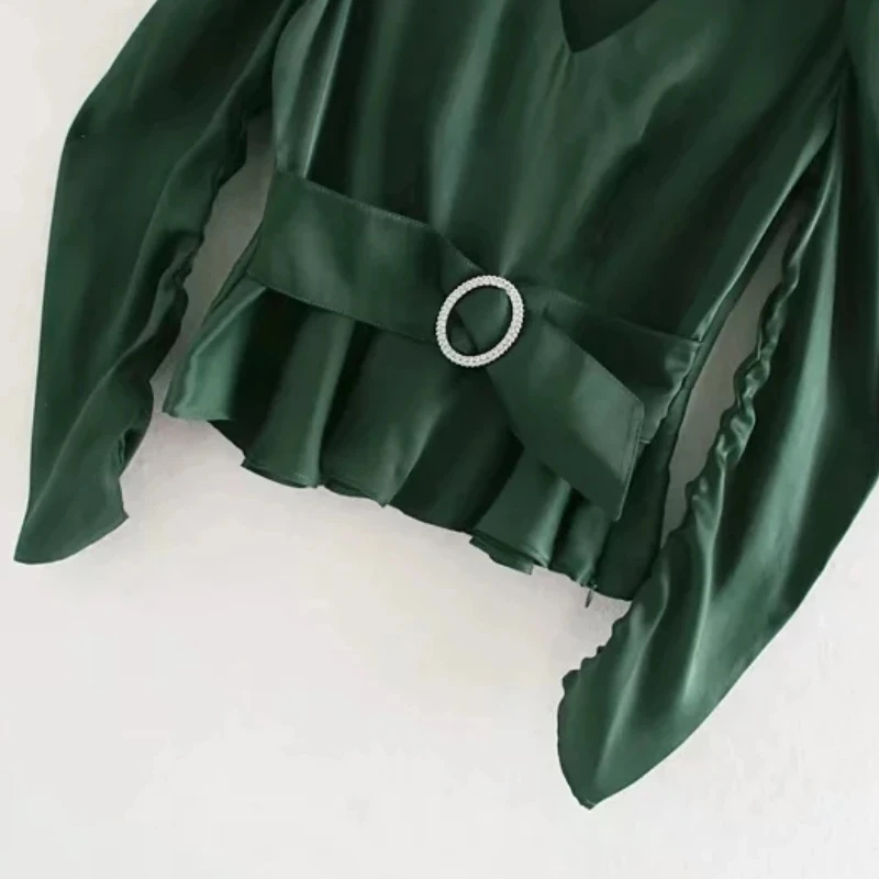 Женская атласная рубашка с V-образным вырезом и рукавами-фонариками S6676