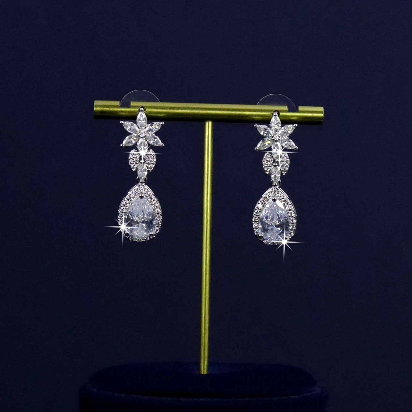 Свадебный комплект из 4 предметов с медным покрытием и платиной каплями белой