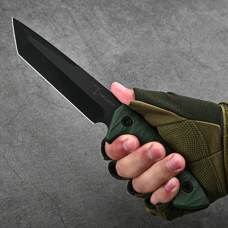 Тактический нож для выживания
