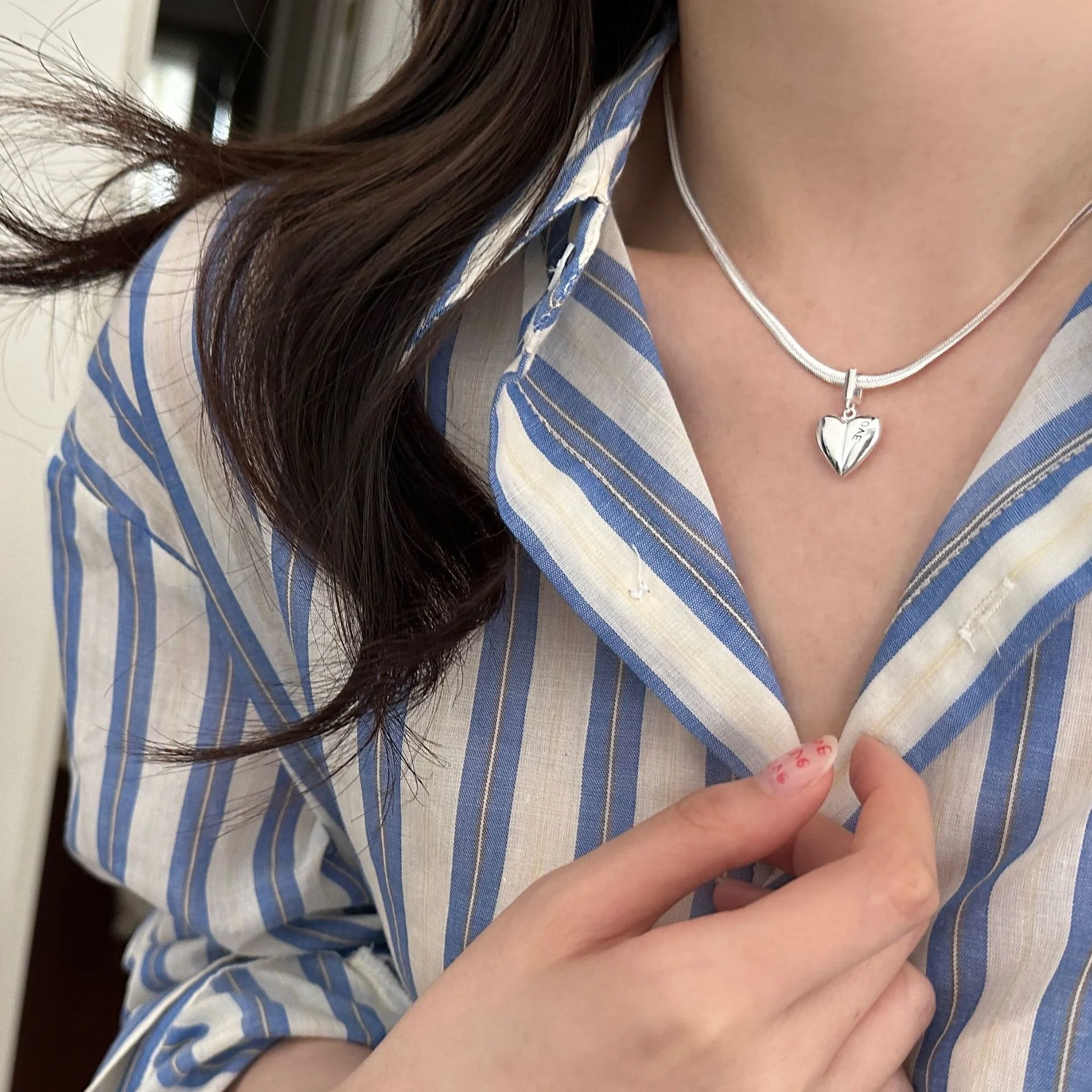

925 Sterling Silver LOVE Letter Love Necklace Women's Simple Creative Design Heavy Duty Heart Shaped Snake Bone Chain N7308