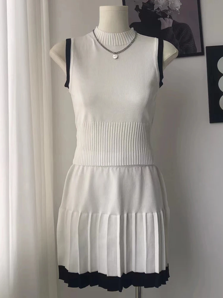 

Женский трикотажный комплект из двух предметов, корейский стиль, топ без рукавов и плиссированная юбка с эластичным поясом, сексуальная летняя одежда для женщин, 2023