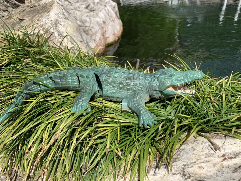 Радиоуправляемая лодка имитация крокодила пульт дистанционного управления 2 4