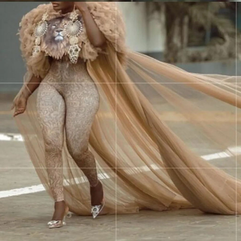 

Продаются только тюлевые топы, стандартное платье для выпускного вечера, подходящие к вечерним платьям