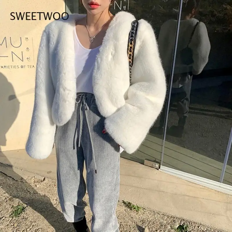 Temperament V Long Sleeve Blue Faux Fur Short Jacket Retro Sexy Slim Crop Cardigan Autumn Winter Clothes Black White Grey Korean