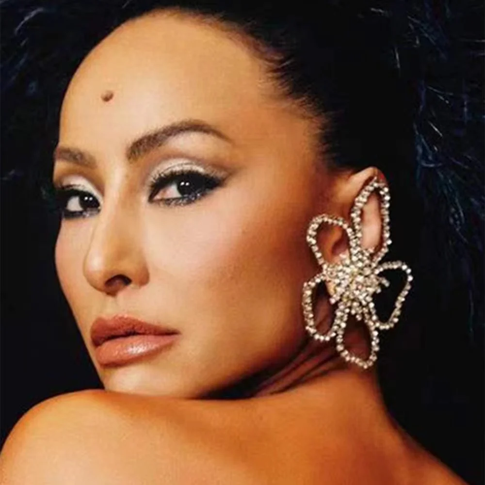 

Latest women's fashion shiny Rhinestone Flower long Tassel Earrings bridal tassel hanging earrings jewelry accessories jewelry