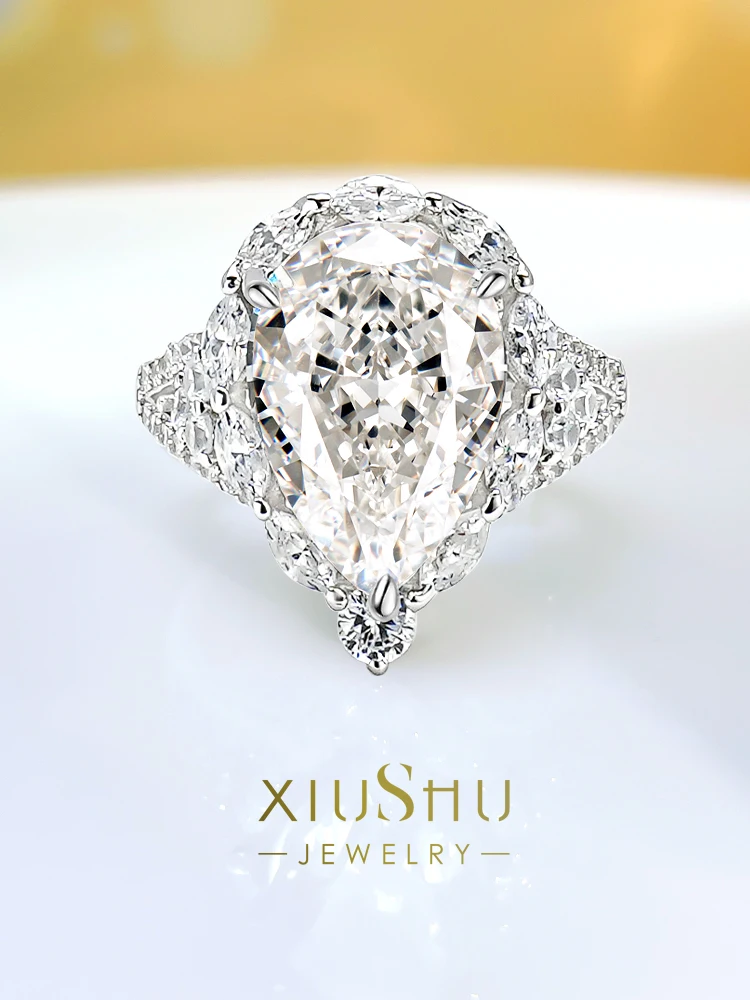 

Fashionable and luxurious niche water drop silver ring, high carbon diamond, versatile pear shaped European and American style