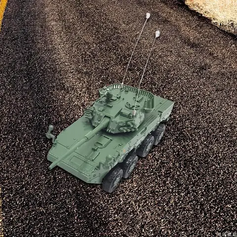 Модель танка Perfeclan 1/72 ПВХ 18+