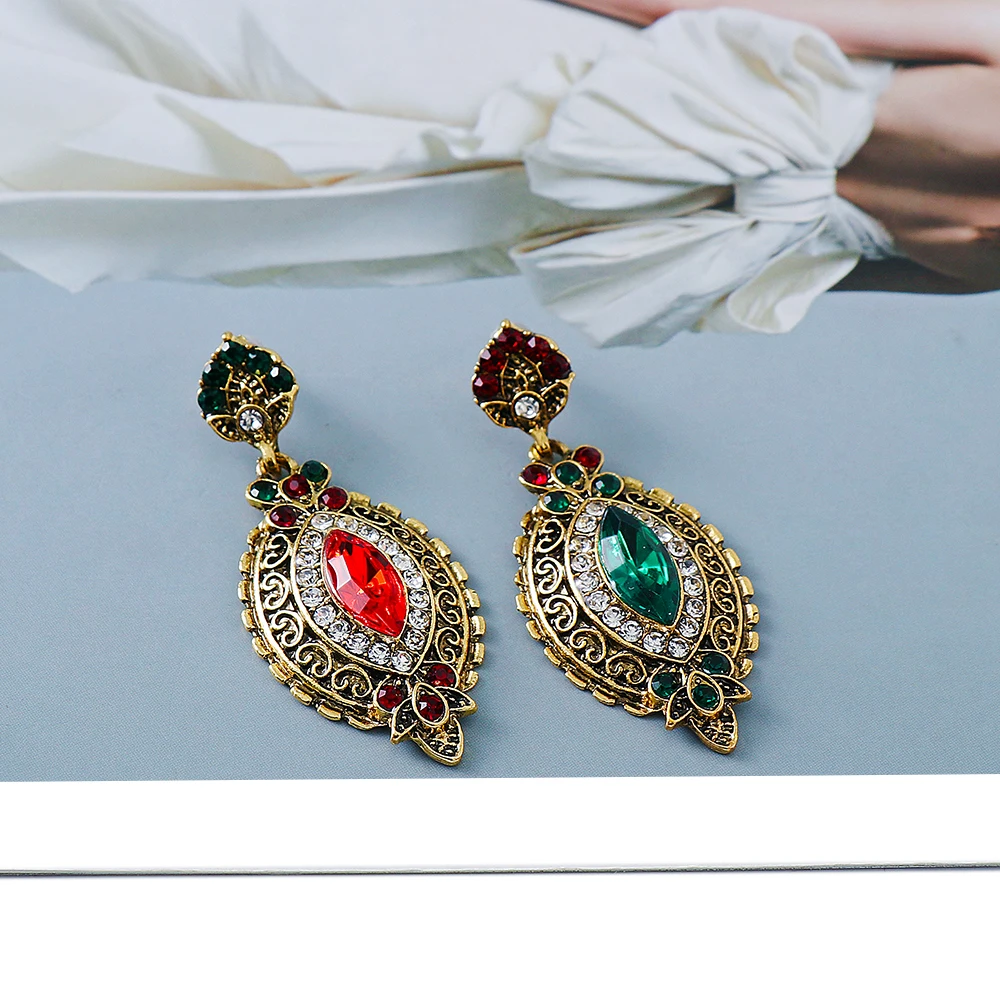 

New Design Geometric Metal Colorful Crystal Earrings High-Quality Fashion Rhinestones Jewelry Accessories For Women 2022