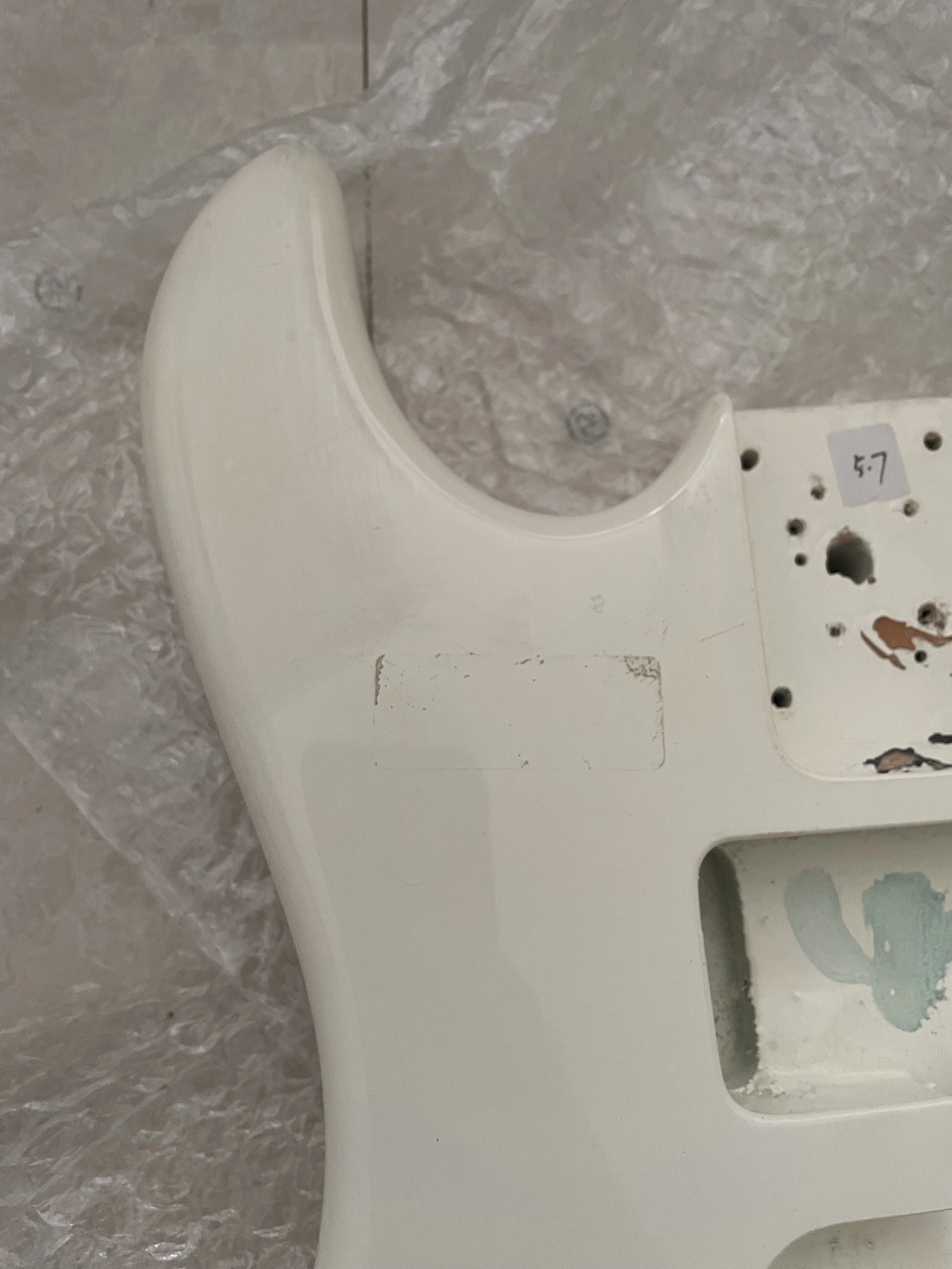 Не новый, неисправный оригинальный корпус US fender для электрогитары, готовый белый цвет, запчасти для гитары «сделай сам», толщина 4,7 см