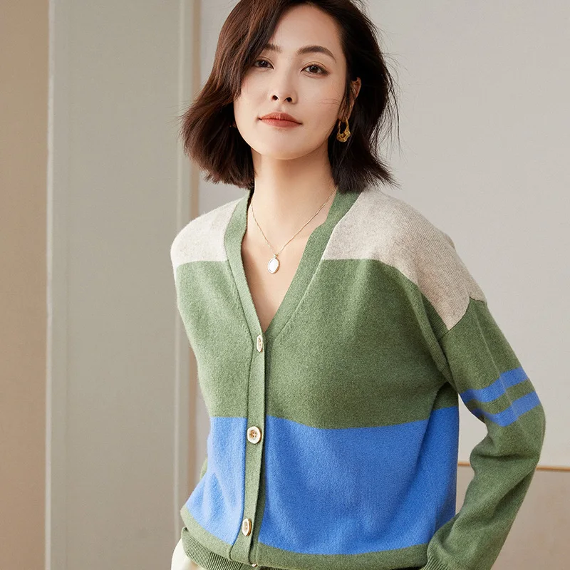 

2022 Autumn Winter New Wool Cardigan Women V-Neck Long Sleeve Loose Coat Patchwork Colors Wear Knitted Top Fashion Korean Versio