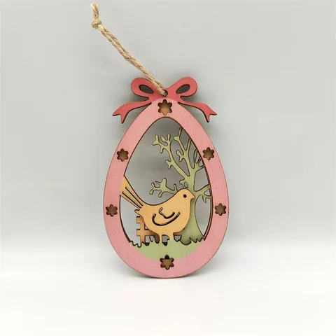 Деревянные пасхальные яйца с кроликом и морковью