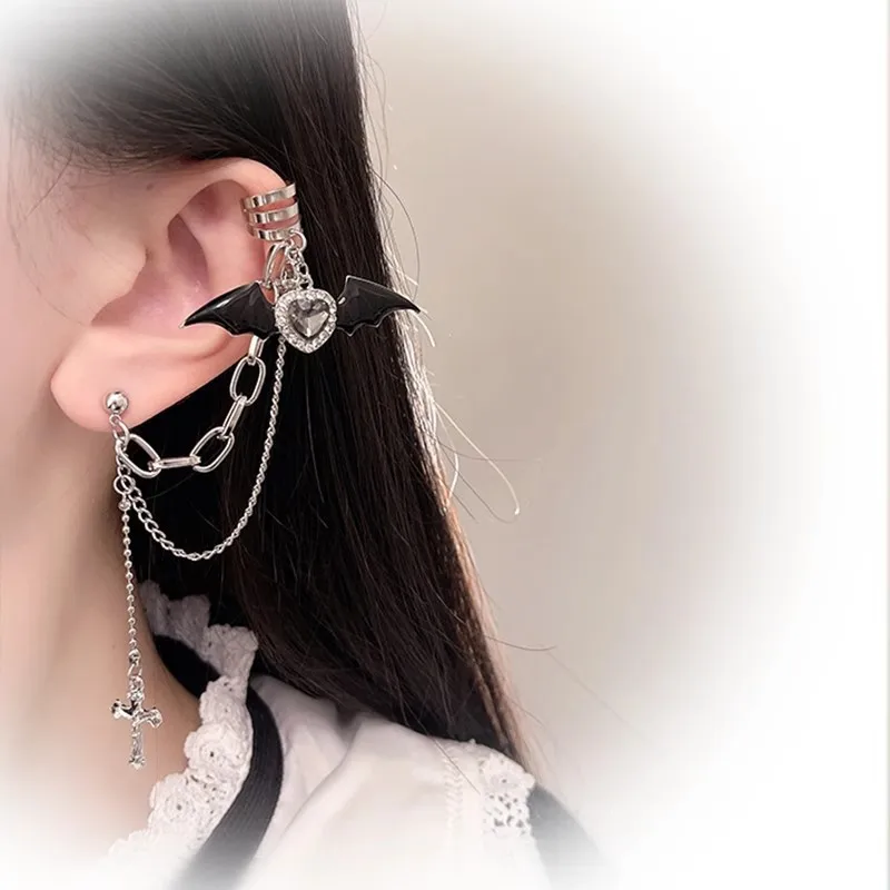 

Black Demon Ear Clip Ear Studs Women's Men's Gothic Dark Wind Earrings 2023 New