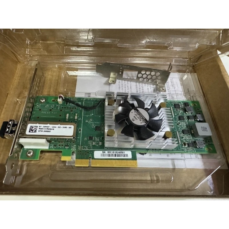 Фото QLE2660-DEL Однопортовый адаптер 16GFC FC, 1.2 м, IOPS, низкая задержка для виртуализации VMware №1