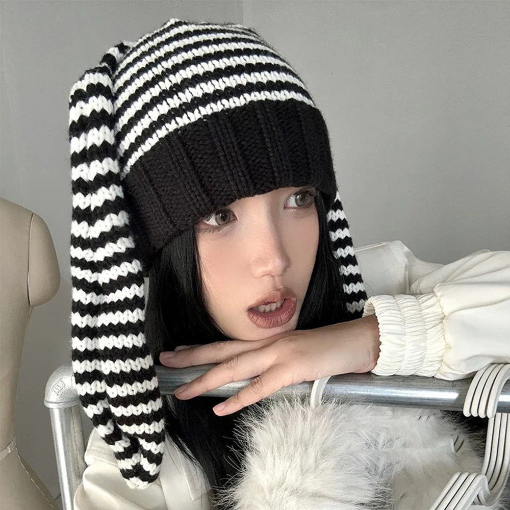 Шапка-бини с заячьими ушками