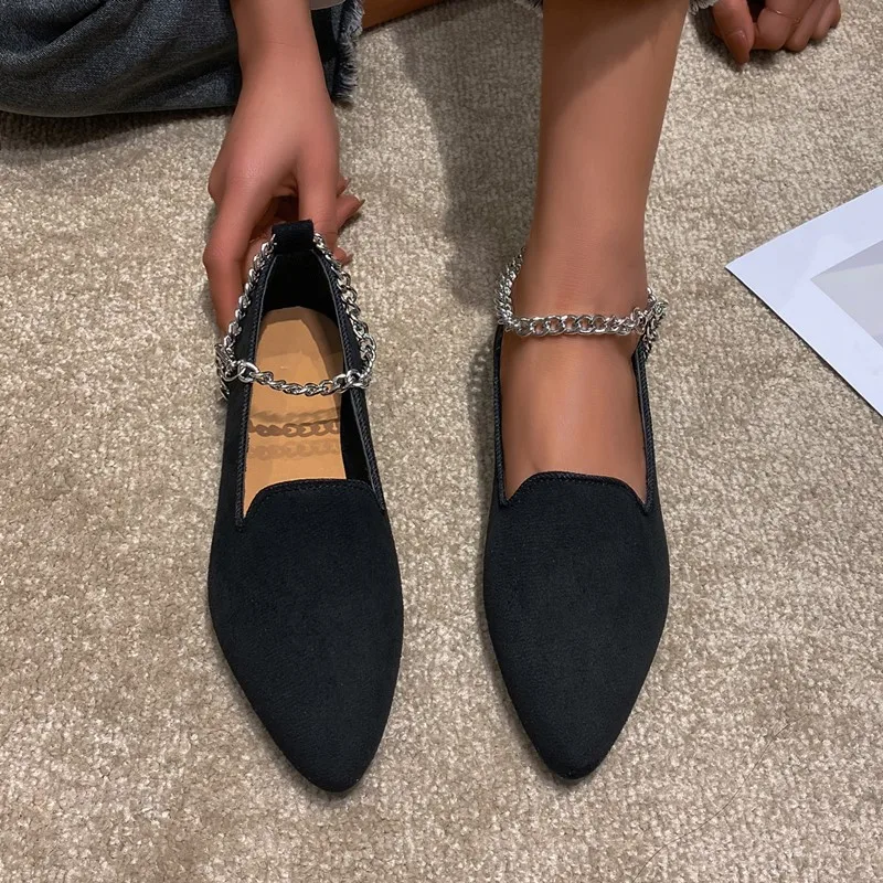 

2023 Spring Womens Loafers Pointed Toe Flats Ladies Single Shoes Soft Comfortable Casual Slip On Low Heel Chain Belt Footwear